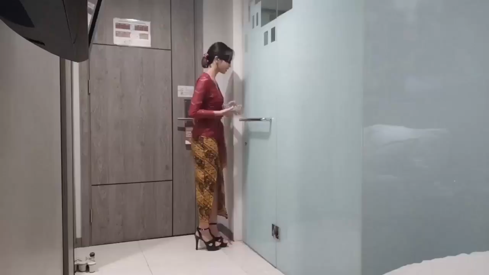 Kebaya Merah Enak